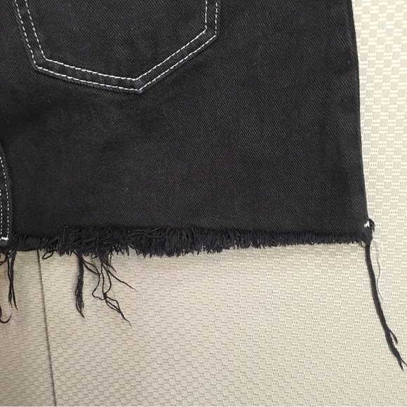 Pacsun black denim mini skirt size 23 - 5 pockets - Picture 9 of 12